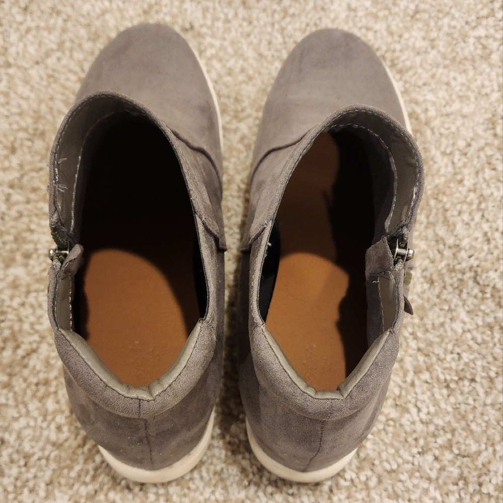 Universal Threads Wedge Heel Booties - image 7